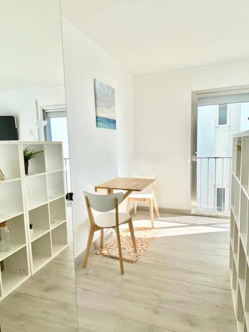 Estudio Frente Al Mar En Con Terraza Apartament Roses