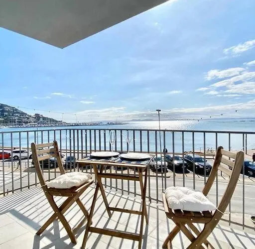 Estudio Frente Al Mar En Roses Con Terraza